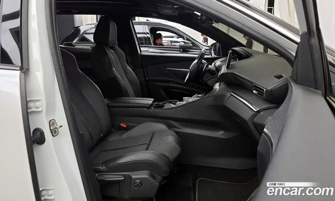 Peugeot 3008 2020 1.5 автомат (гидро), фото 16