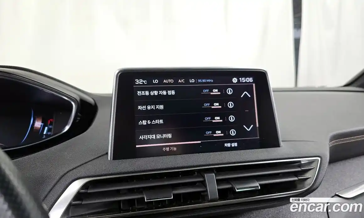 Peugeot 3008 2020 1.5 автомат (гидро), фото 22
