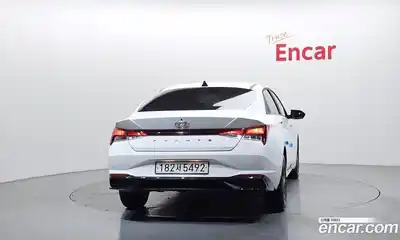 Hyundai Avante 2022 1.6 автомат (гидро), миниатюра 4