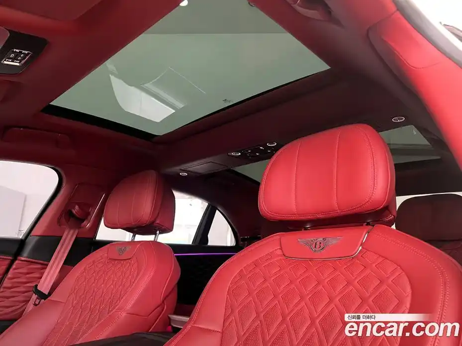 Bentley Flying Spur 2021 4.0 гидро, фото 15