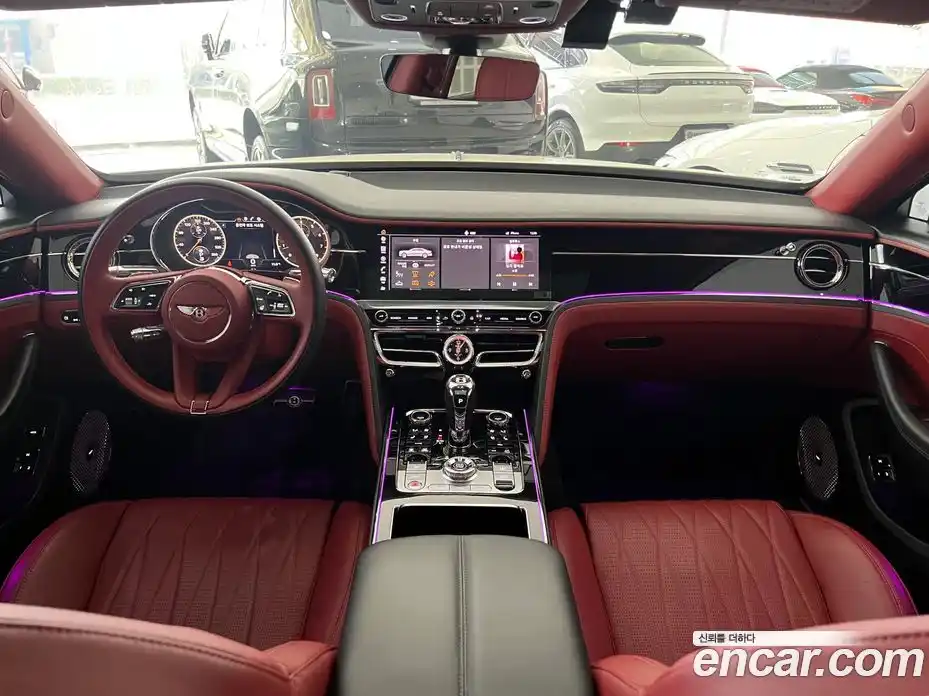 Bentley Flying Spur 2021 4.0 гидро, фото 7