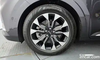 Kia Carnival 2023 2.2 автомат (гидро), миниатюра 5