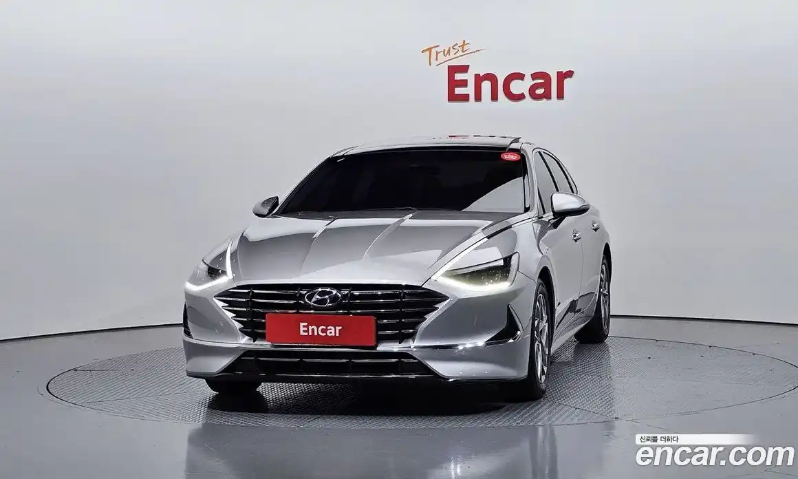 Hyundai Sonata 2019 2.0 автомат (гидро), фото 3