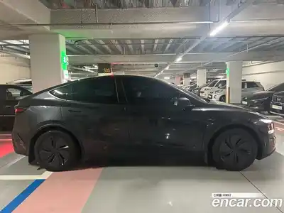 Tesla Model Y 2025 гидро, миниатюра 3