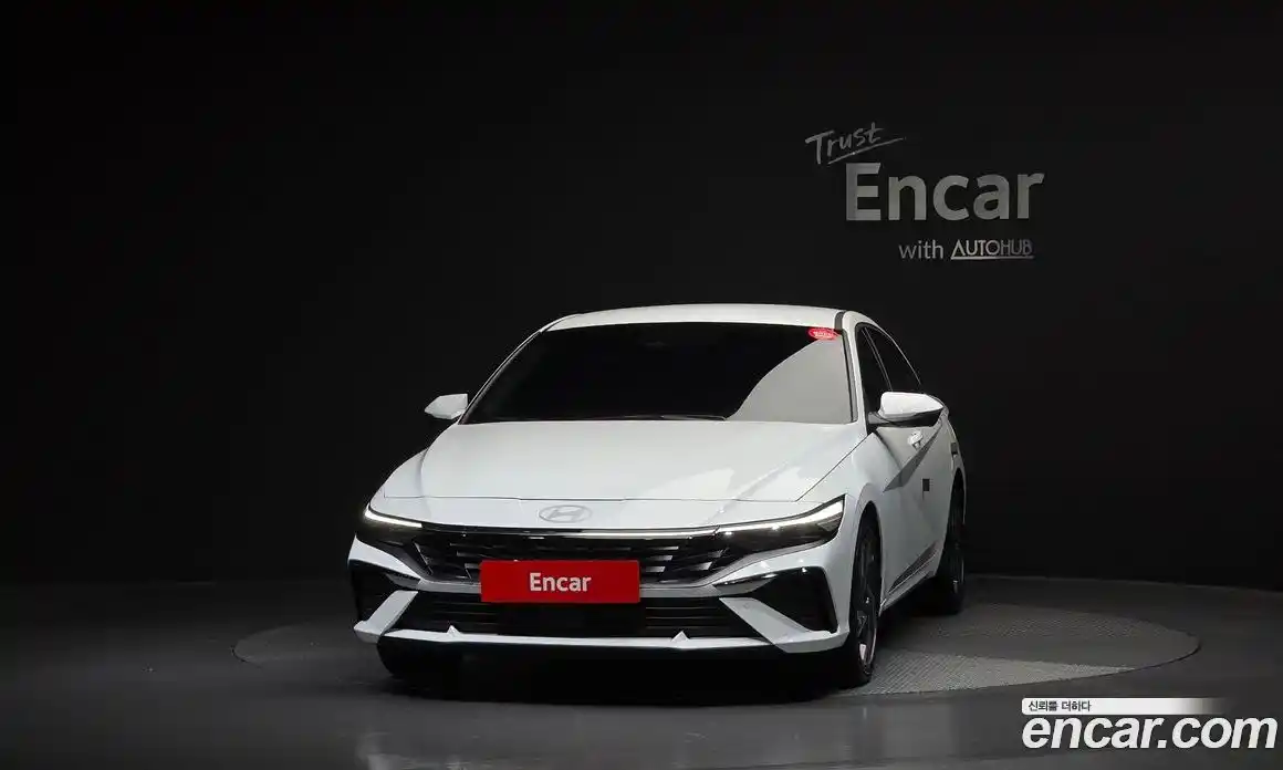 Hyundai Avante 2025 1.6 автомат (гидро), фото 3