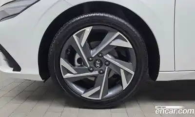 Hyundai Avante 2025 1.6 автомат (гидро), миниатюра 5