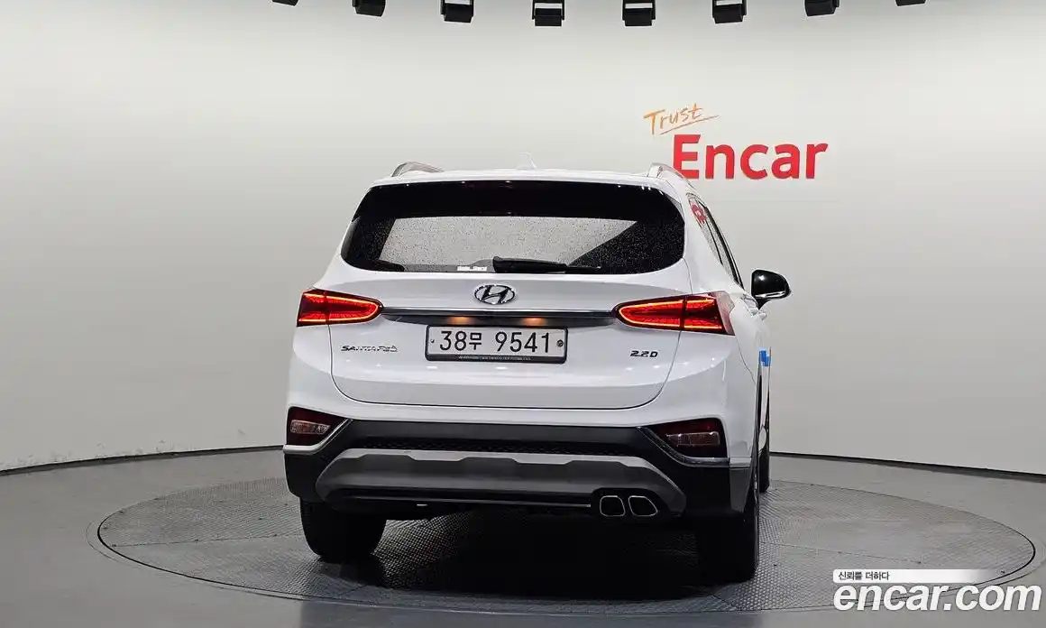 Hyundai Santa Fe 2018 2.2 автомат (гидро), фото 4