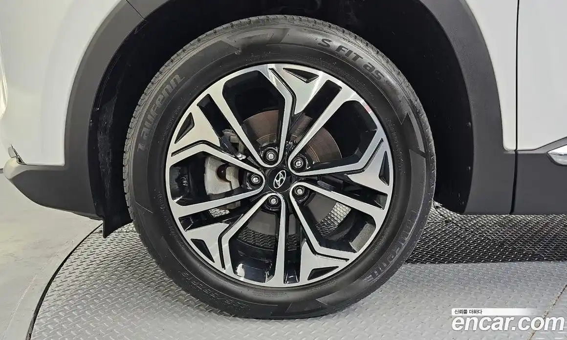 Hyundai Santa Fe 2018 2.2 автомат (гидро), фото 5