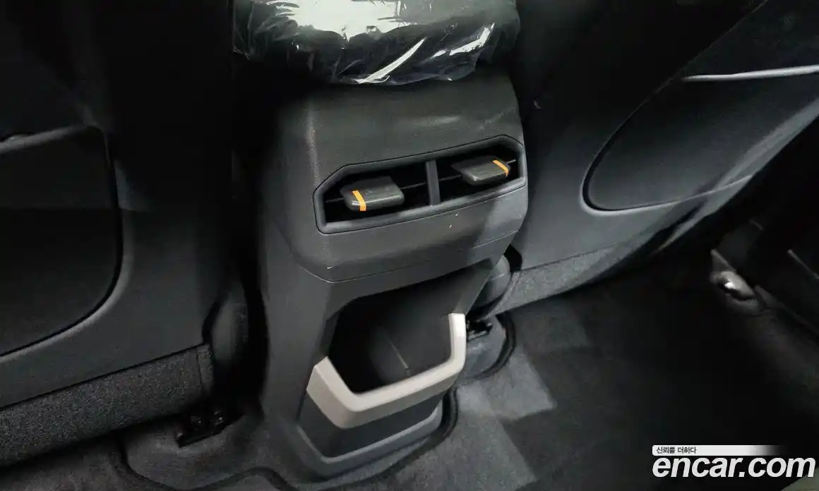 Kia EV3 2024 0.2 автомат (гидро), фото 34