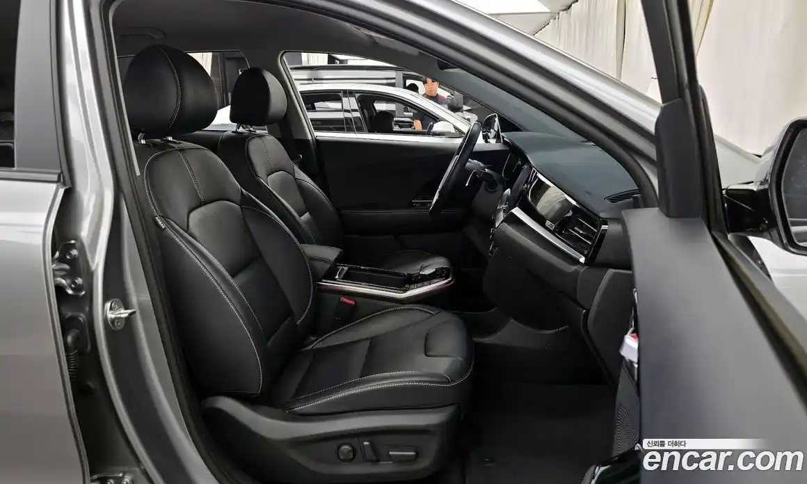 Kia Niro 2021 0.2 автомат (гидро), фото 16