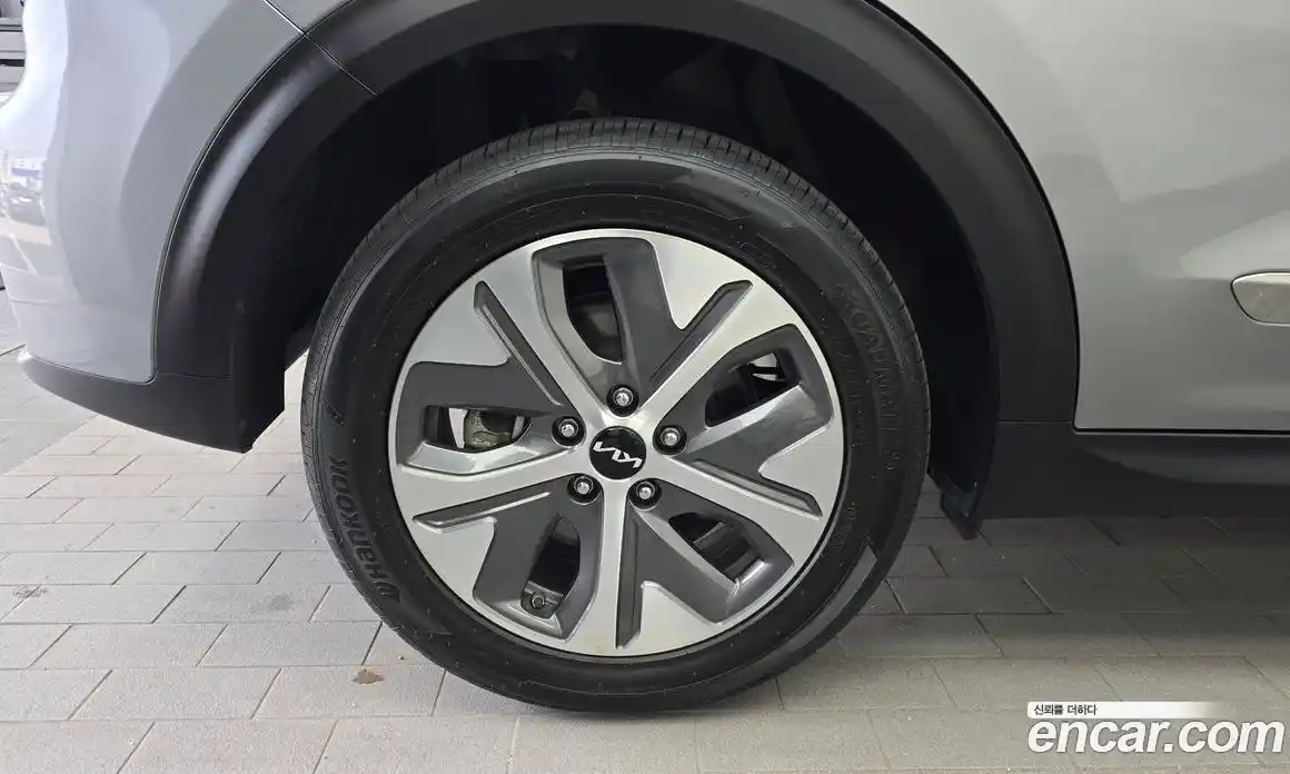 Kia Niro 2021 0.2 автомат (гидро), фото 5