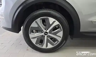 Kia Niro 2021 0.2 автомат (гидро), миниатюра 5