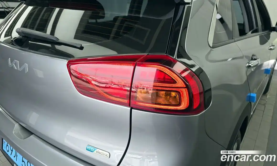 Kia Niro 2021 0.2 автомат (гидро), фото 9