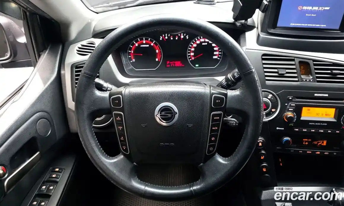 SsangYong Korando 2014 2.0 автомат (гидро), фото 19