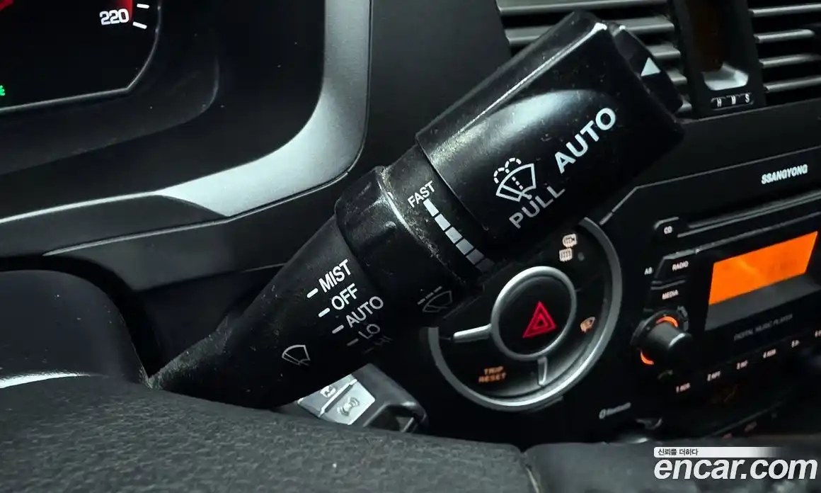 SsangYong Korando 2014 2.0 автомат (гидро), фото 23