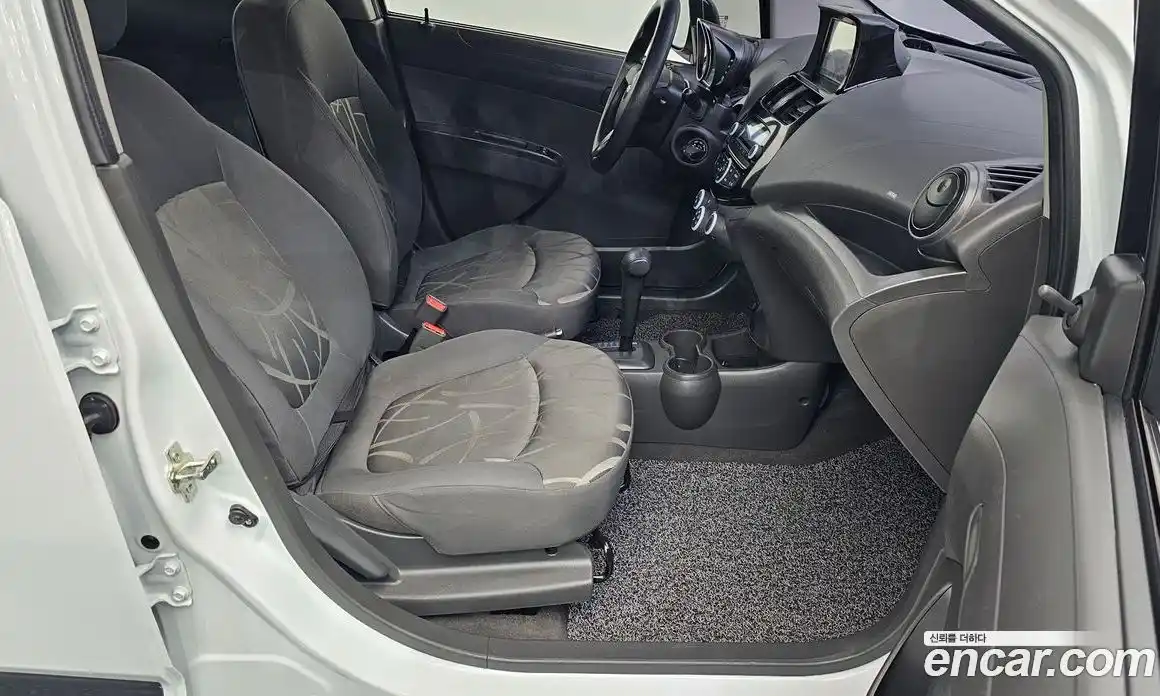 Chevrolet Spark 2014 1.0 автомат (гидро), фото 16