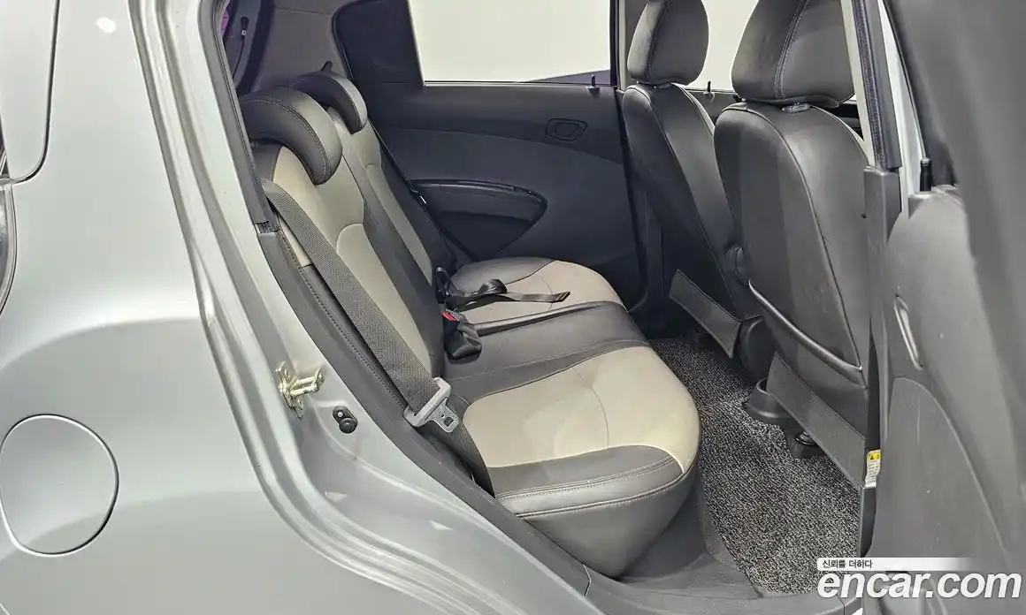 Chevrolet Spark 2012 1.0 автомат (гидро), фото 11