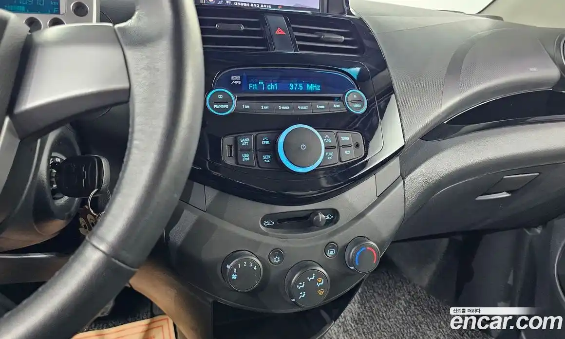 Chevrolet Spark 2012 1.0 автомат (гидро), фото 20