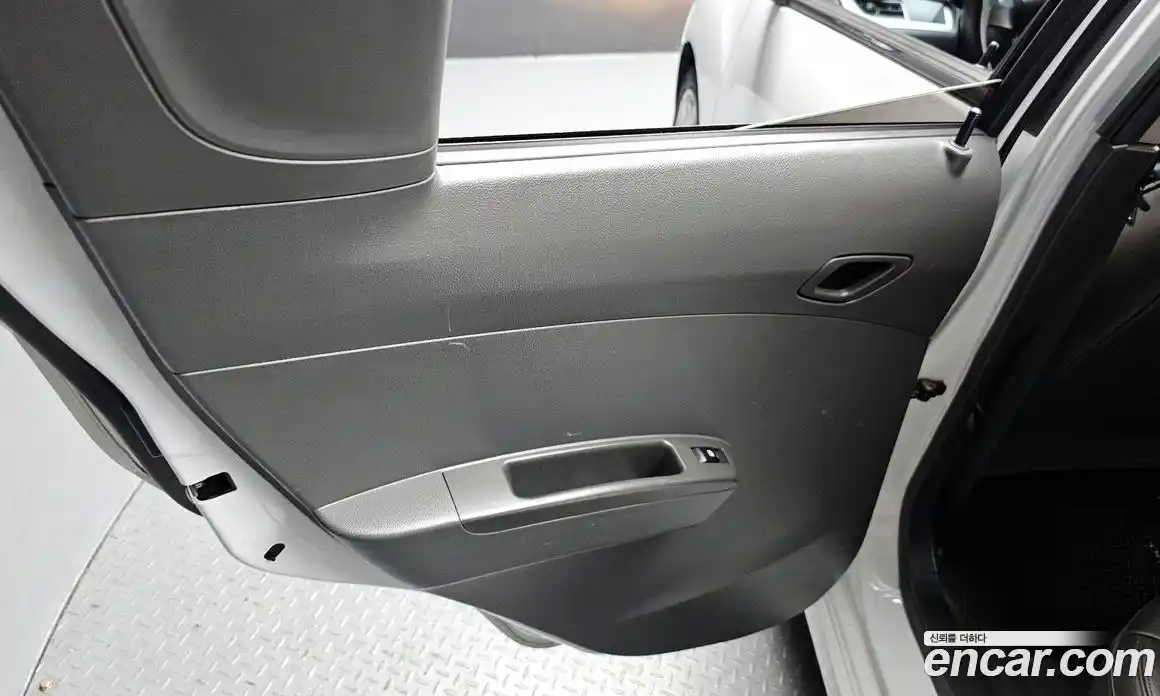 Chevrolet Spark 2014 1.0 автомат (гидро), фото 15