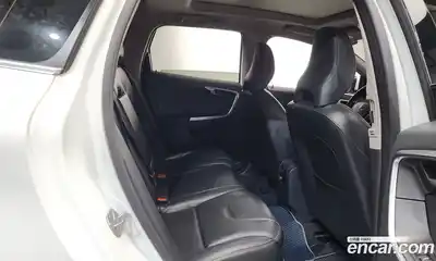 Volvo XC60 2017 2.0 автомат (гидро), миниатюра 11