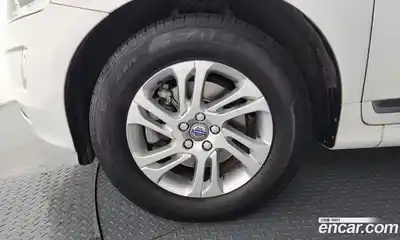 Volvo XC60 2017 2.0 автомат (гидро), миниатюра 5