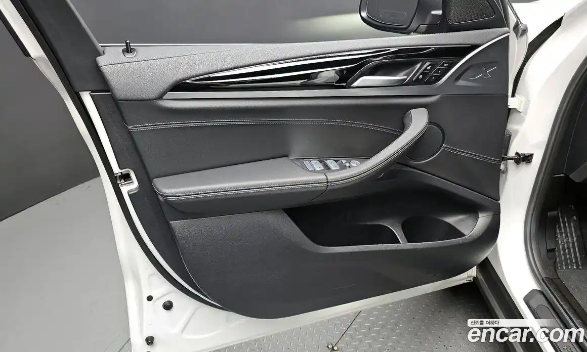 BMW X4 2022 2.0 автомат (гидро), фото 14