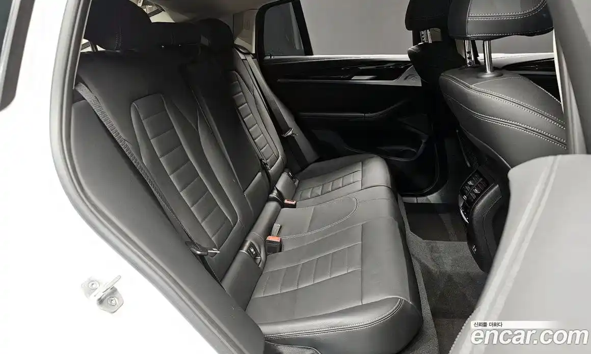 BMW X4 2022 2.0 автомат (гидро), фото 17