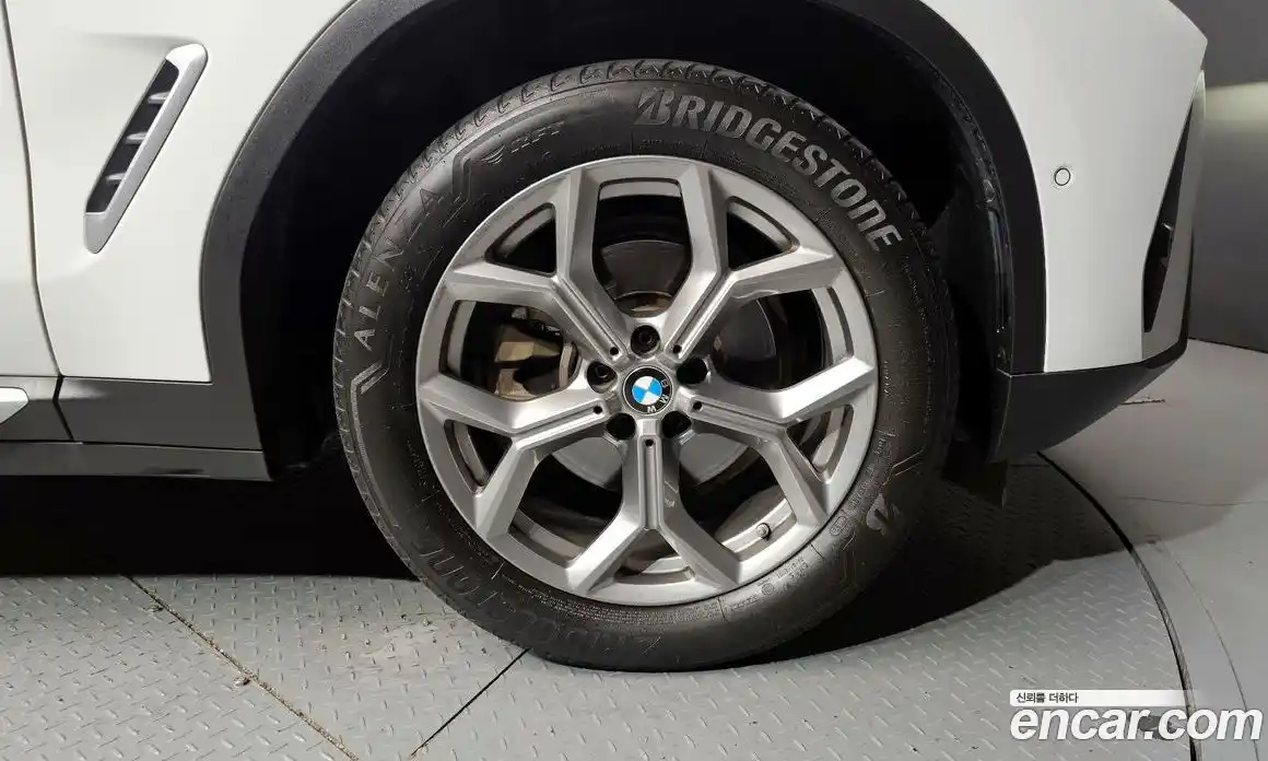 BMW X4 2022 2.0 автомат (гидро), фото 7