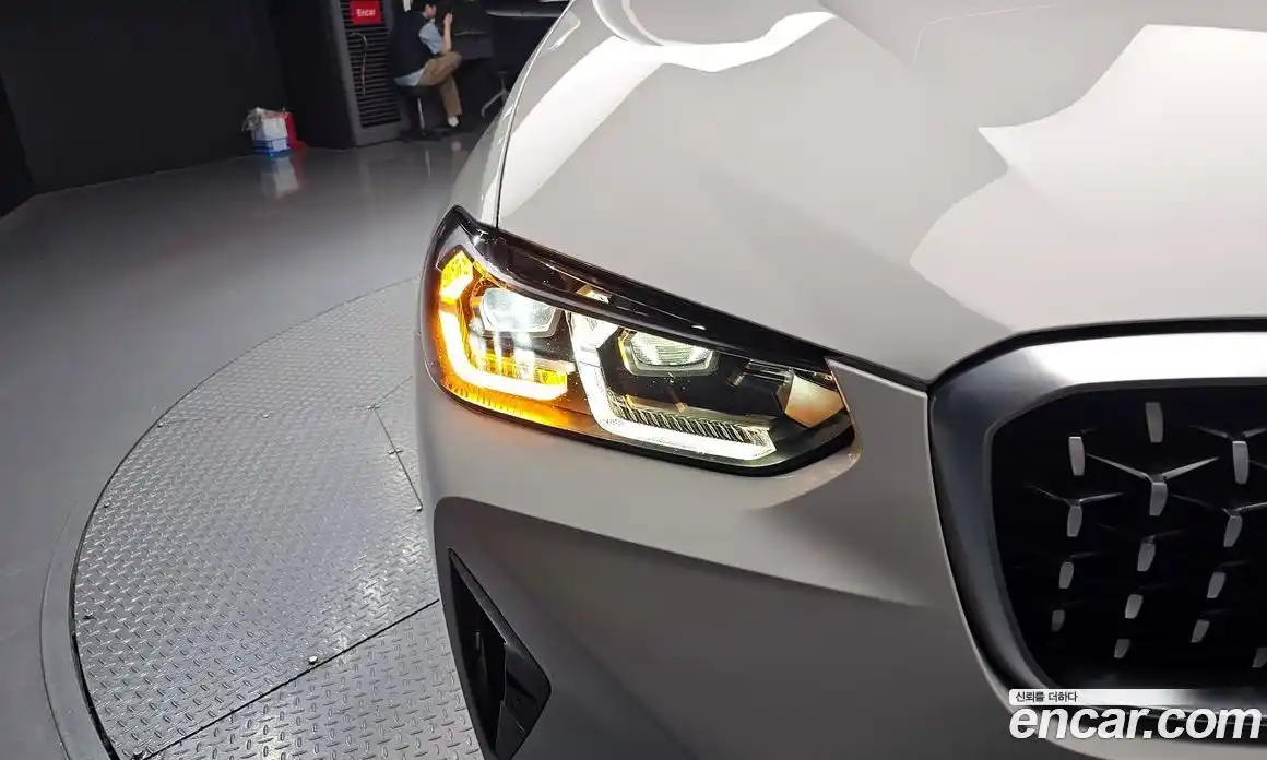 BMW X4 2022 2.0 автомат (гидро), фото 8