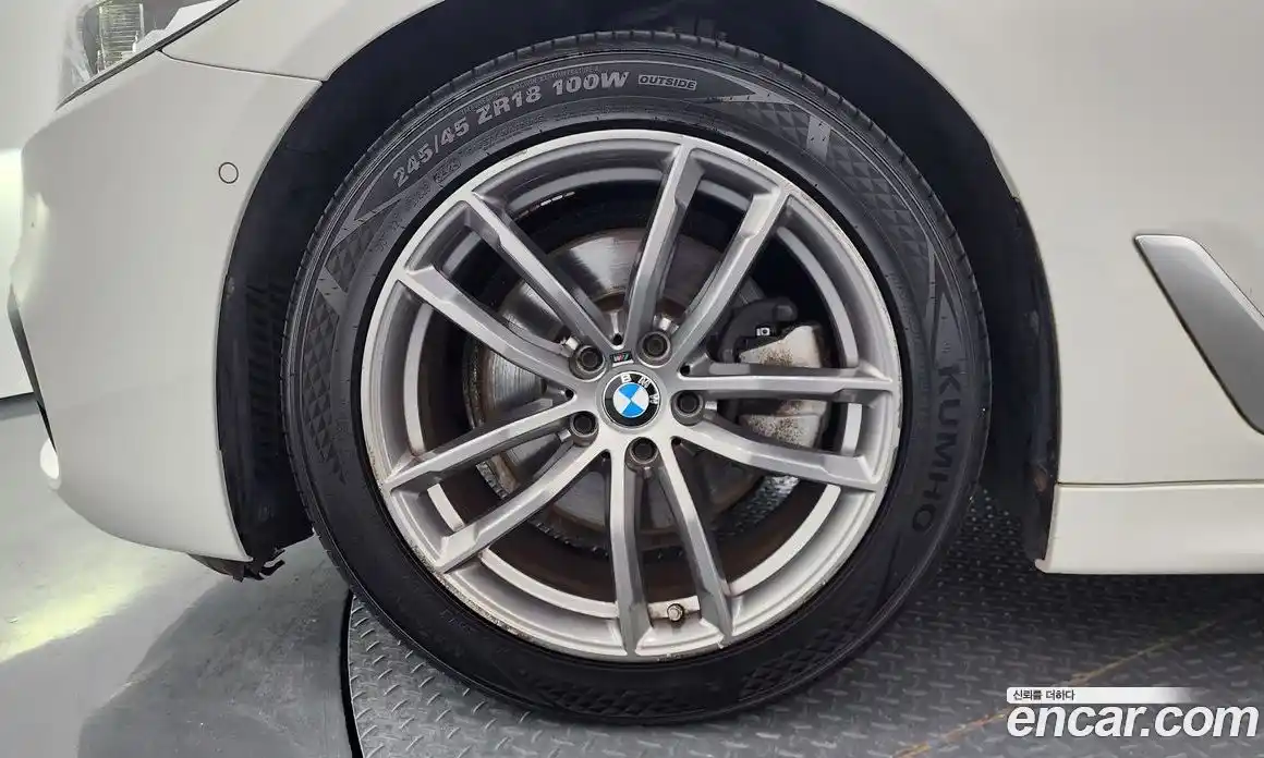 BMW 5 серия 2019 2.0 автомат (гидро), фото 5
