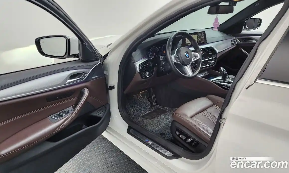BMW 5 серия 2019 2.0 автомат (гидро), фото 10