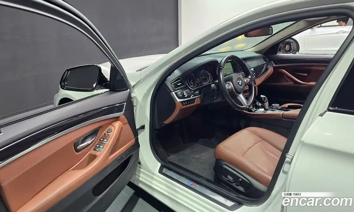 BMW 5 серия 2016 2.0 автомат (гидро), фото 11