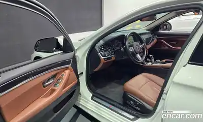 BMW 5 серия 2016 2.0 автомат (гидро), миниатюра 11