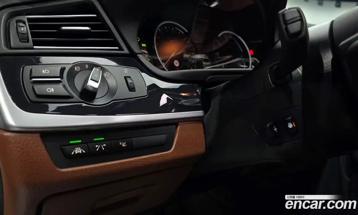 BMW 5 серия 2016 2.0 автомат (гидро), фото 14