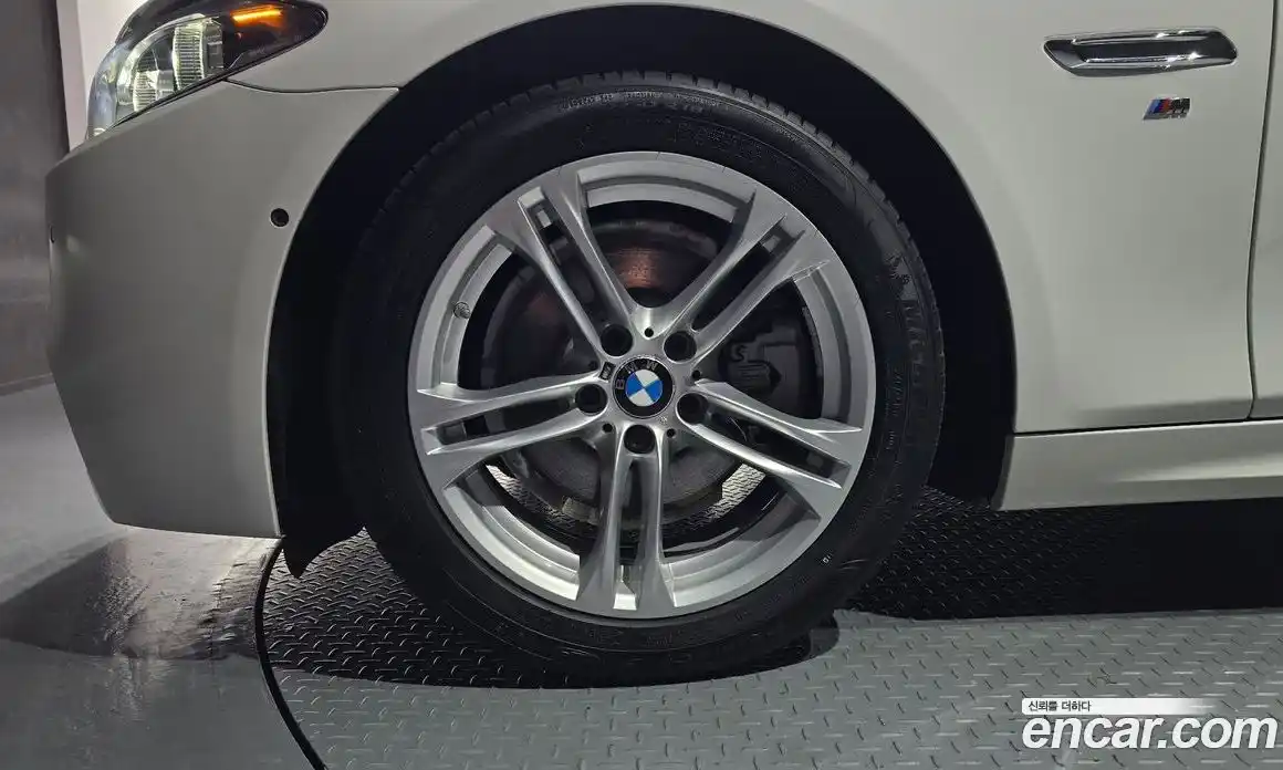 BMW 5 серия 2016 2.0 автомат (гидро), фото 5