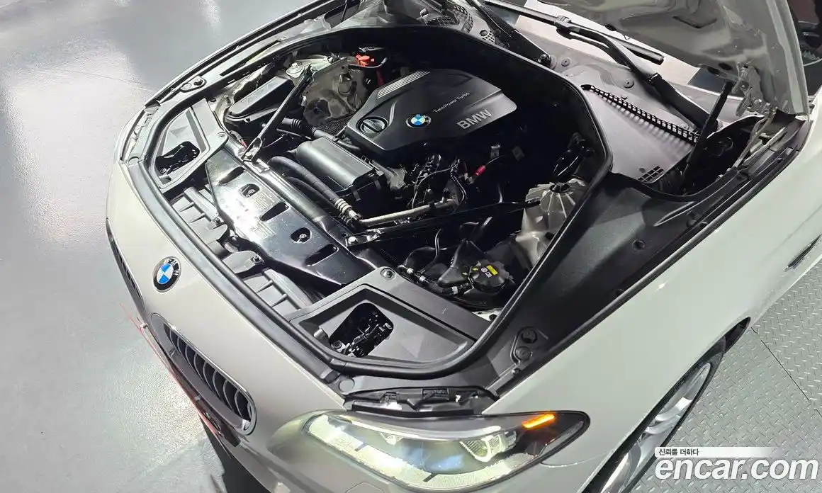 BMW 5 серия 2016 2.0 автомат (гидро), фото 6