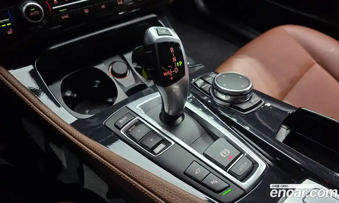 BMW 5 серия 2016 2.0 автомат (гидро), фото 9