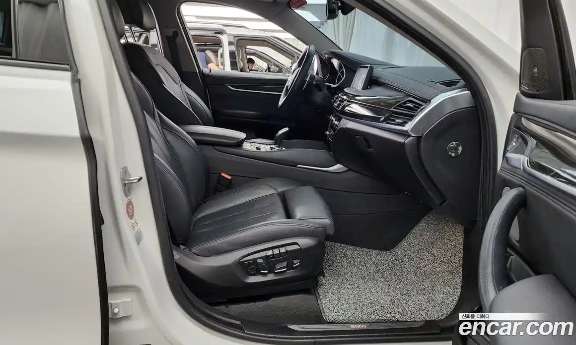 BMW X6 2016 3.0 автомат (гидро), фото 16