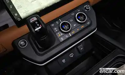 Land Rover Defender 2023 3.0 автомат (гидро), миниатюра 11