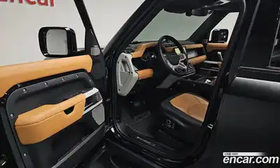 Land Rover Defender 2023 3.0 автомат (гидро), миниатюра 12