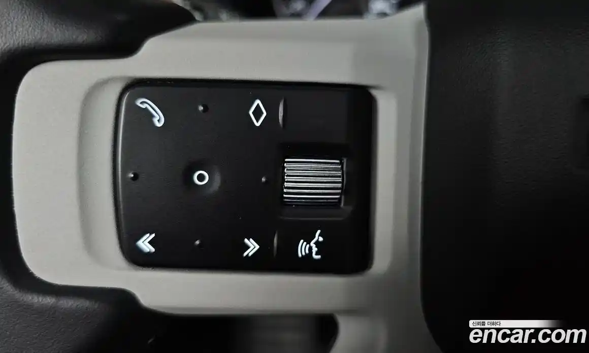 Land Rover Defender 2023 3.0 автомат (гидро), фото 21