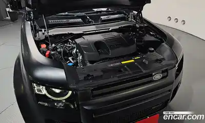 Land Rover Defender 2023 3.0 автомат (гидро), миниатюра 5