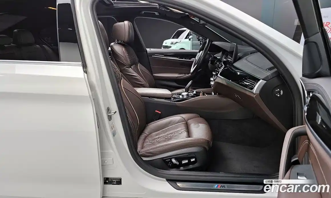 BMW 5 серия 2021 2.0 автомат (гидро), фото 17