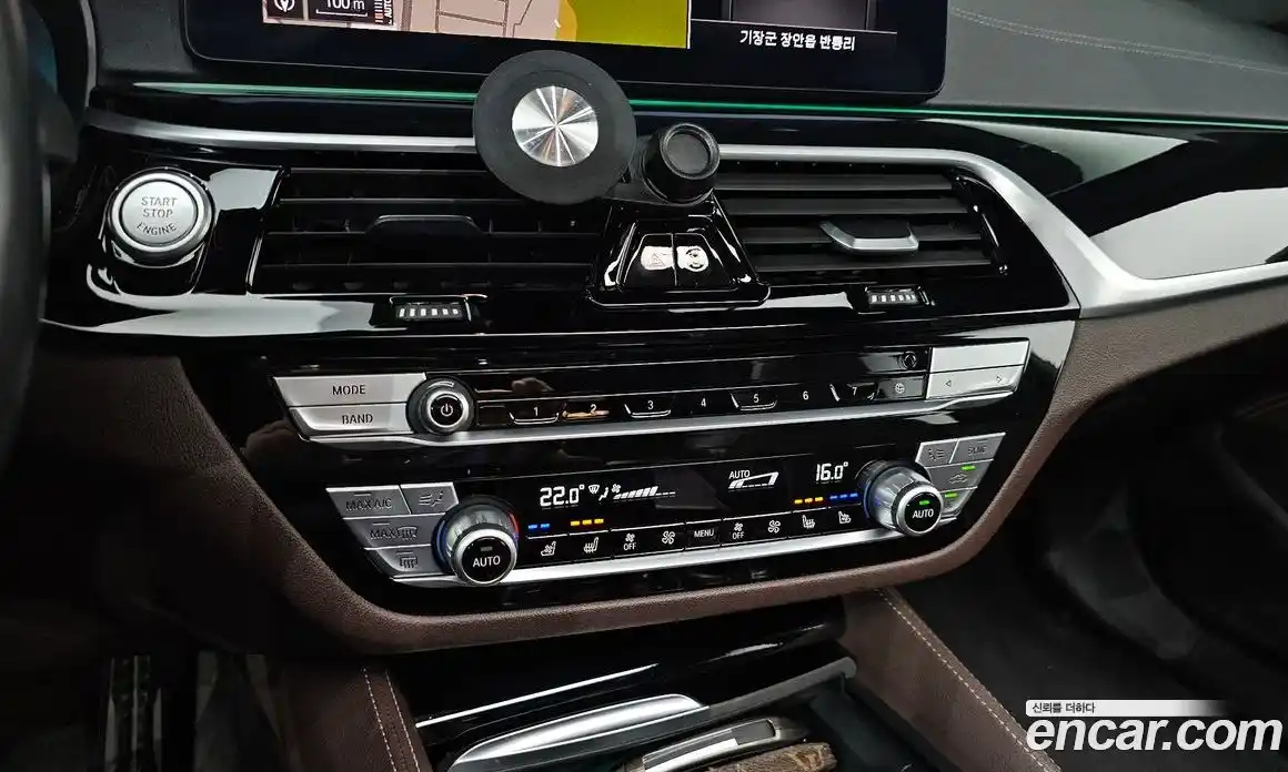BMW 5 серия 2021 2.0 автомат (гидро), фото 24