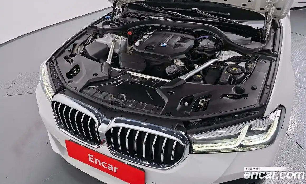 BMW 5 серия 2021 2.0 автомат (гидро), фото 6