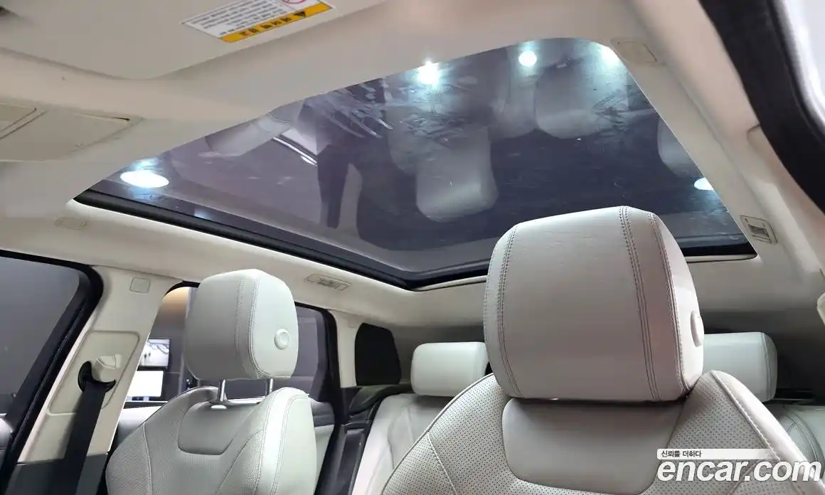 Land Rover Range Rover Evoque 2015 2.0 автомат (гидро), фото 25