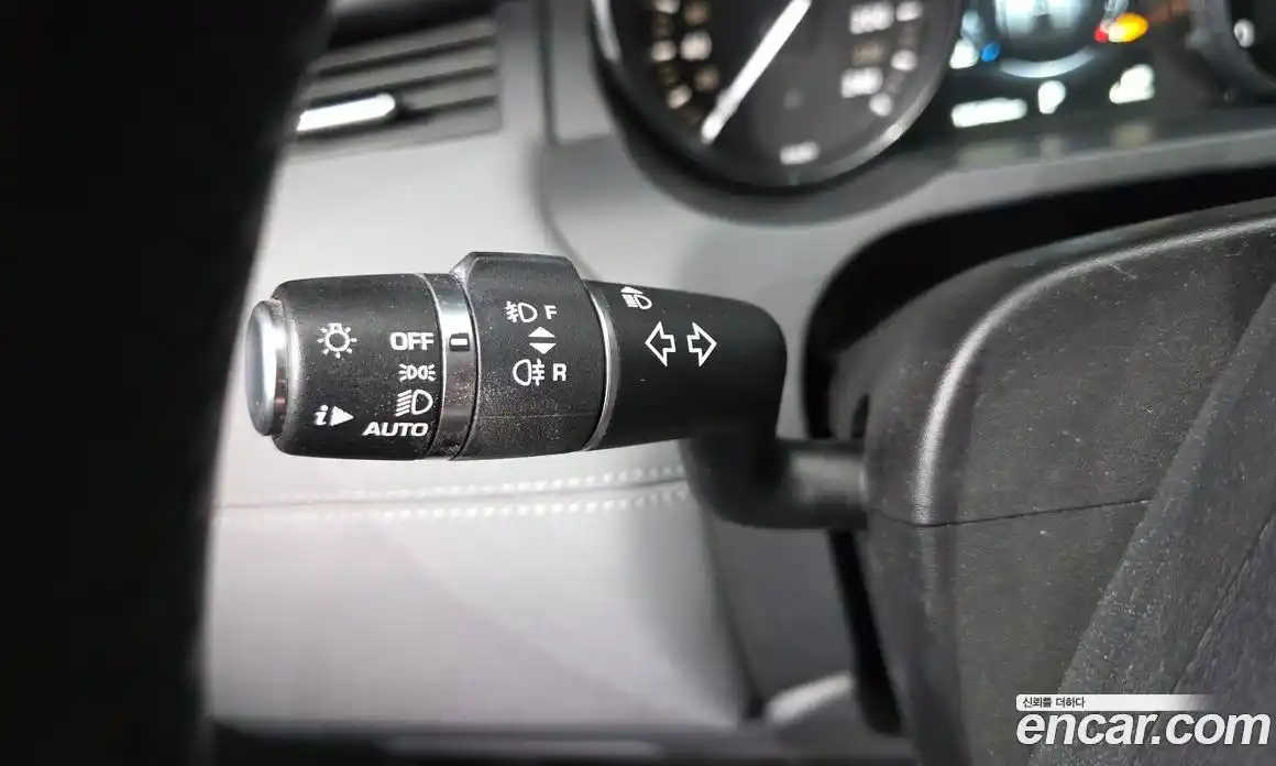 Land Rover Range Rover Evoque 2015 2.0 автомат (гидро), фото 28