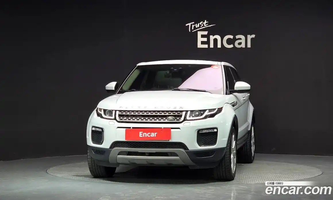 Land Rover Range Rover Evoque 2015 2.0 автомат (гидро), фото 3