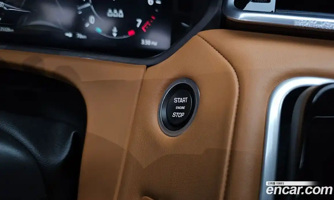 Land Rover Range Rover Velar 2021 3.0 автомат (гидро), фото 27