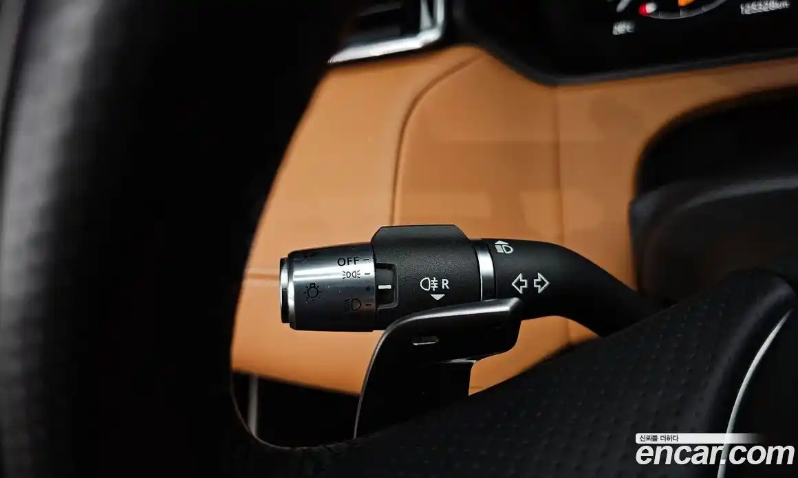 Land Rover Range Rover Velar 2021 3.0 автомат (гидро), фото 28